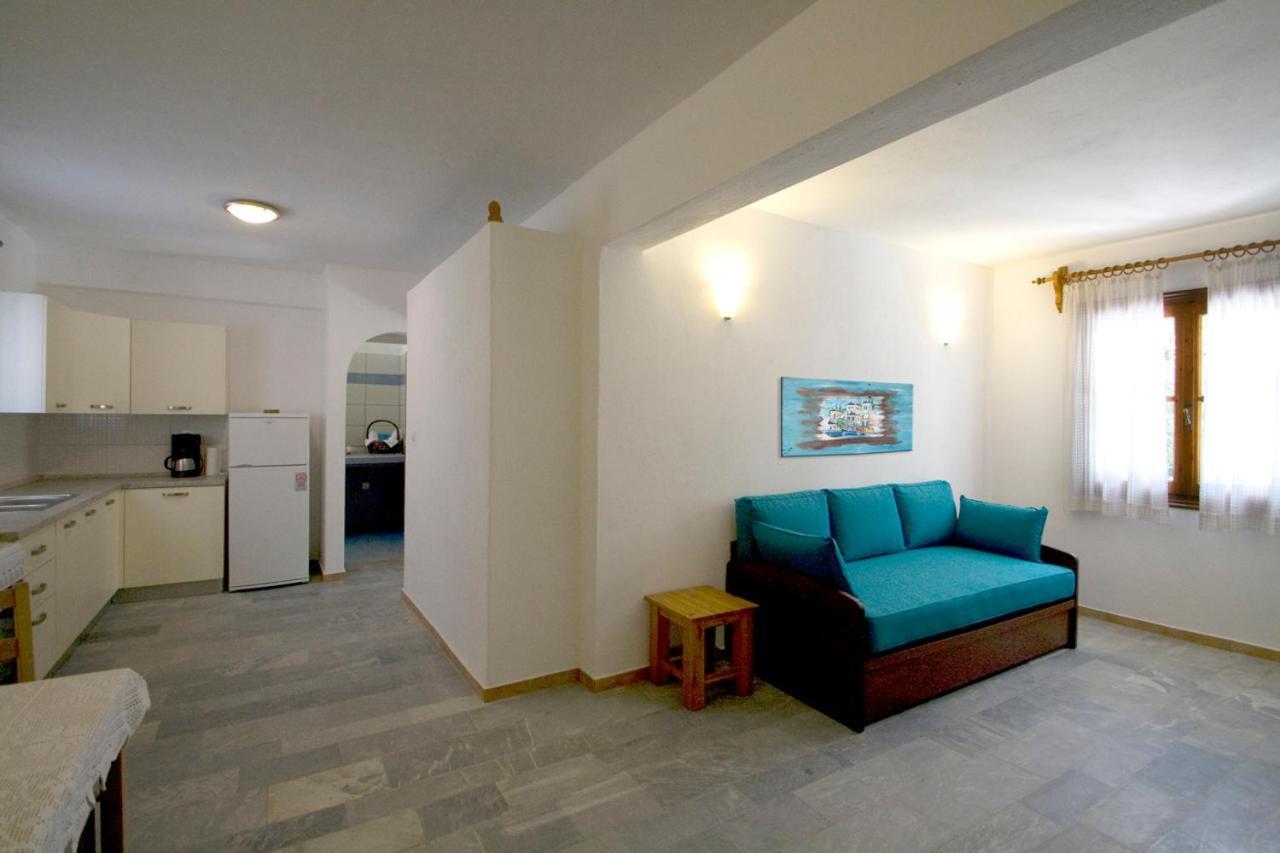 Villas Alexandra Skiathos Platanias  Eksteriør billede